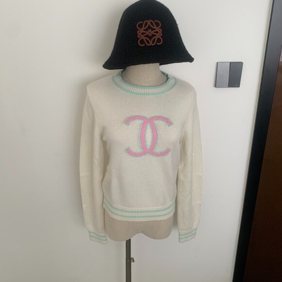 Chanel Wool jumper - Picture 1 of 8